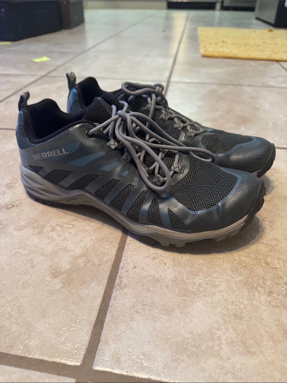 Merrell Siren Edge Q2 women's hiking shoes